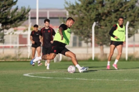 Sokaktan geçerken gördüğü spor salonu hayatını değiştirdi: Şimdi dünya şampiyonluğu peşinde 1 thumbnail