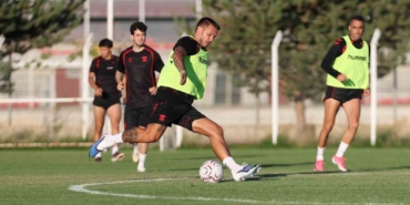 sivassporun-kayserispor-kamp-kadrosu-aciklandi-e2vIuVCr.jpg