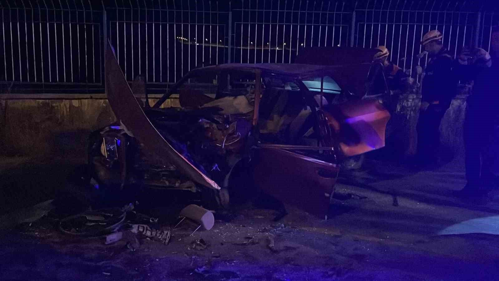 Sivas’ta 2 otomobil kafa kafaya çarpıştı: 6 yaralı 7 sivasta 2 otomobil kafa kafaya carpisti 6 yarali 3 N6PsJ52W