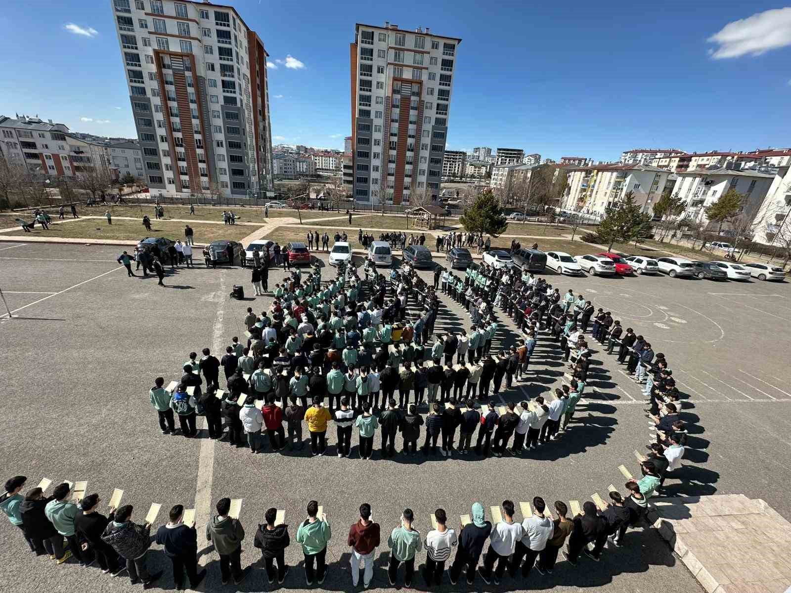 sivasta 302 genc ayni anda kuran i kerimi hatim etti 0 uqydCZtH
