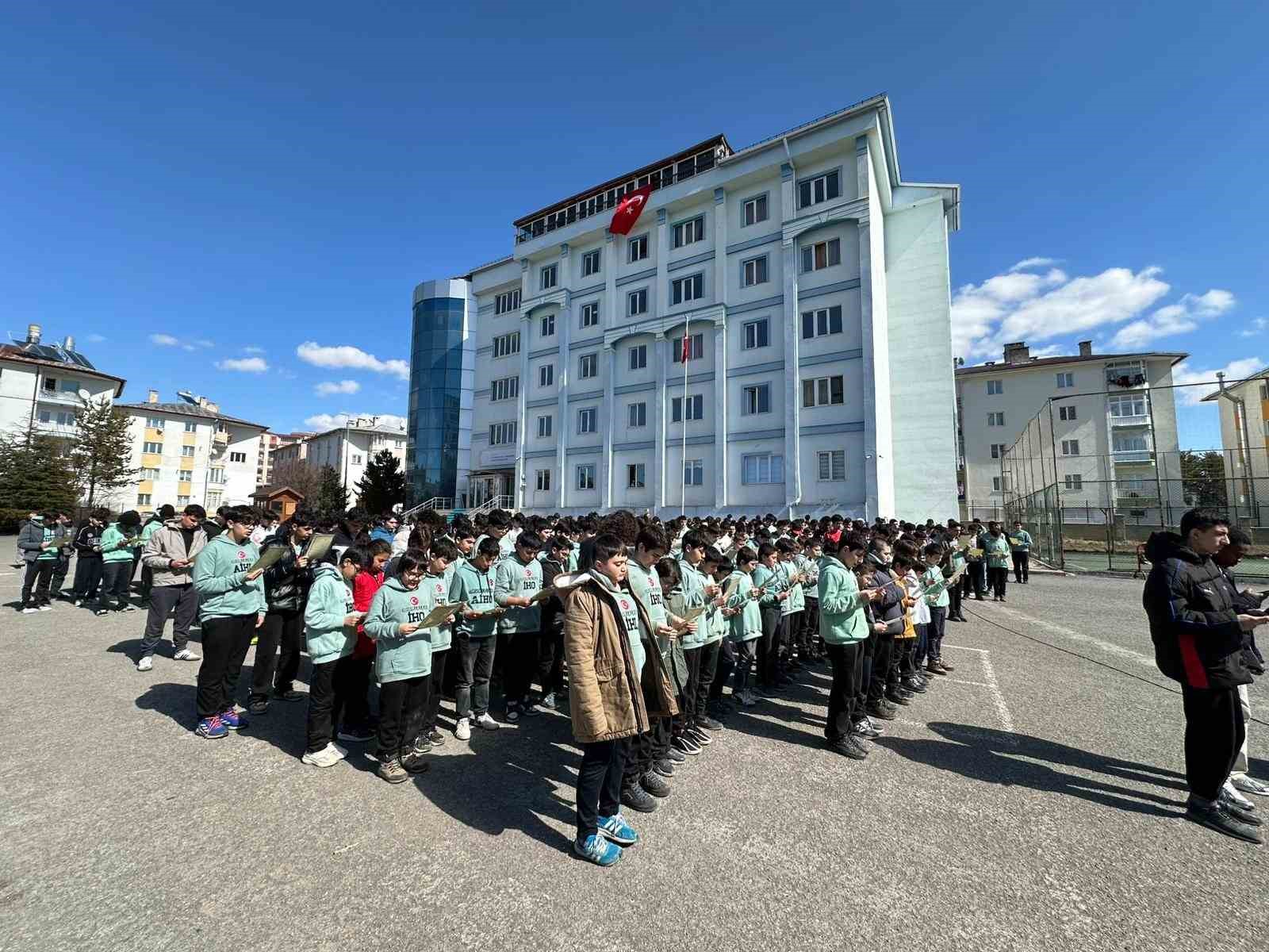 sivasta 302 genc ayni anda kuran i kerimi hatim etti 4 CsLZFm6p