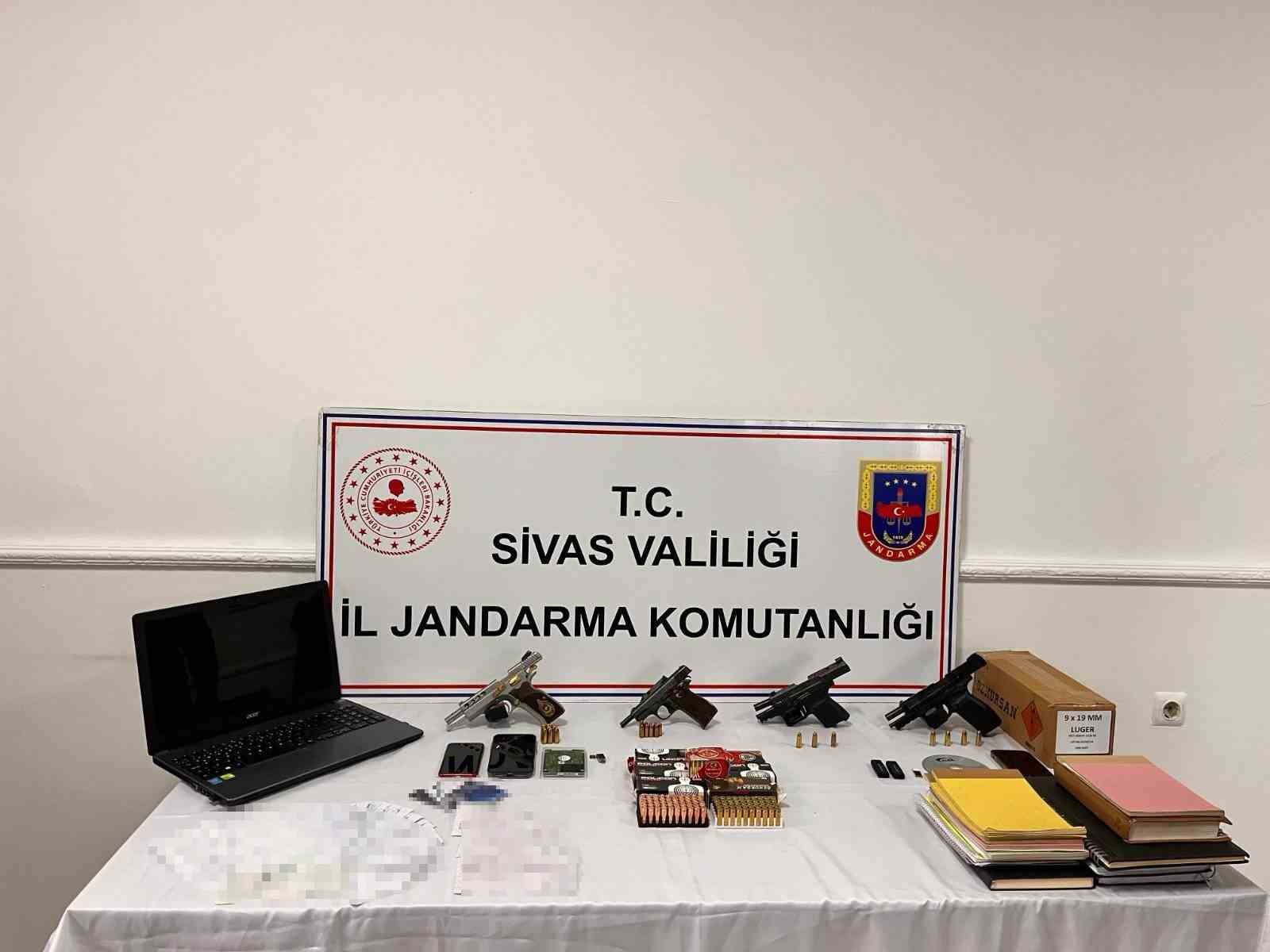 sivasta 35 milyar lira vurgun yapan tefeciler cezaevine gonderildi 2 efqMJdIJ