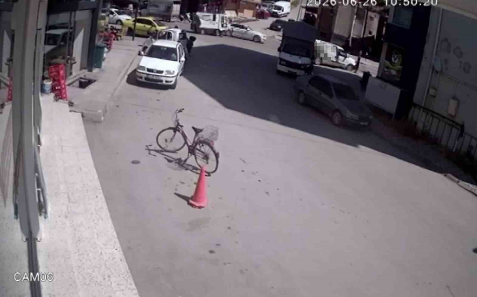 sivasta 4 aracli zincirleme kaza 1 yarali 2 vz1L1FtG