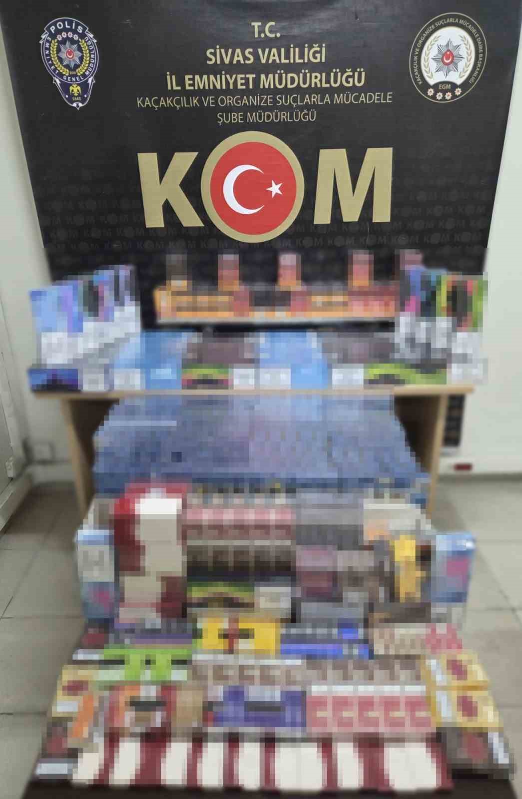 sivasta 840 bin makaron ve yuzlerce kilo kacak tutun ele gecirildi 1 jq9UlKkn