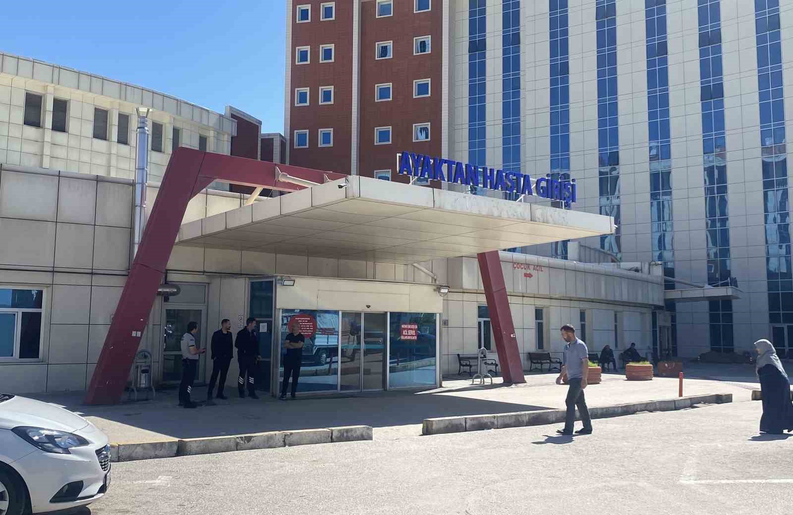 sivasta acemi kasaplar hastanenin yolunu tuttu 4 d5MgzJsI