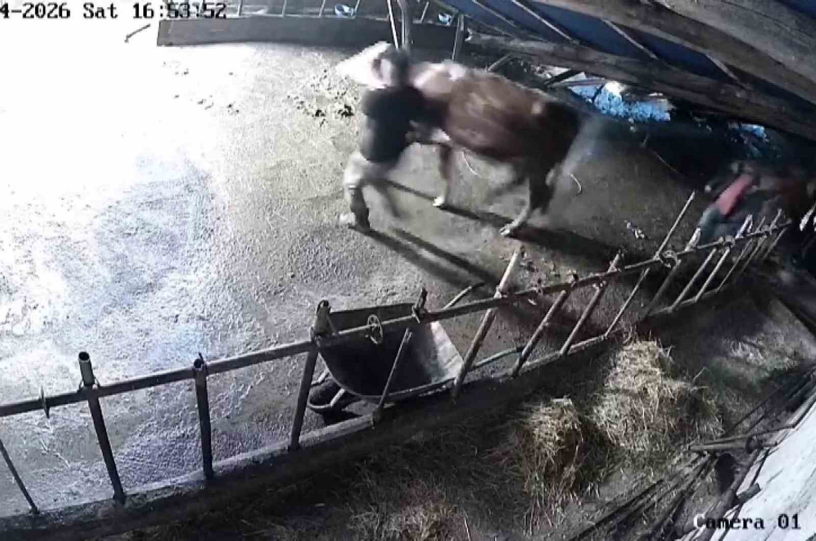 sivasta ahir coktu o anlar guvenlik kamerasina yansidi 3 kYvT83VN
