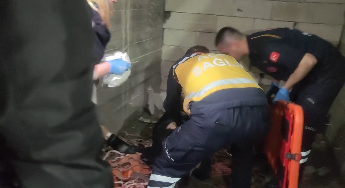 sivasta asansor bosluguna dusen kadin yaralandi 2 JzgtcK7Y