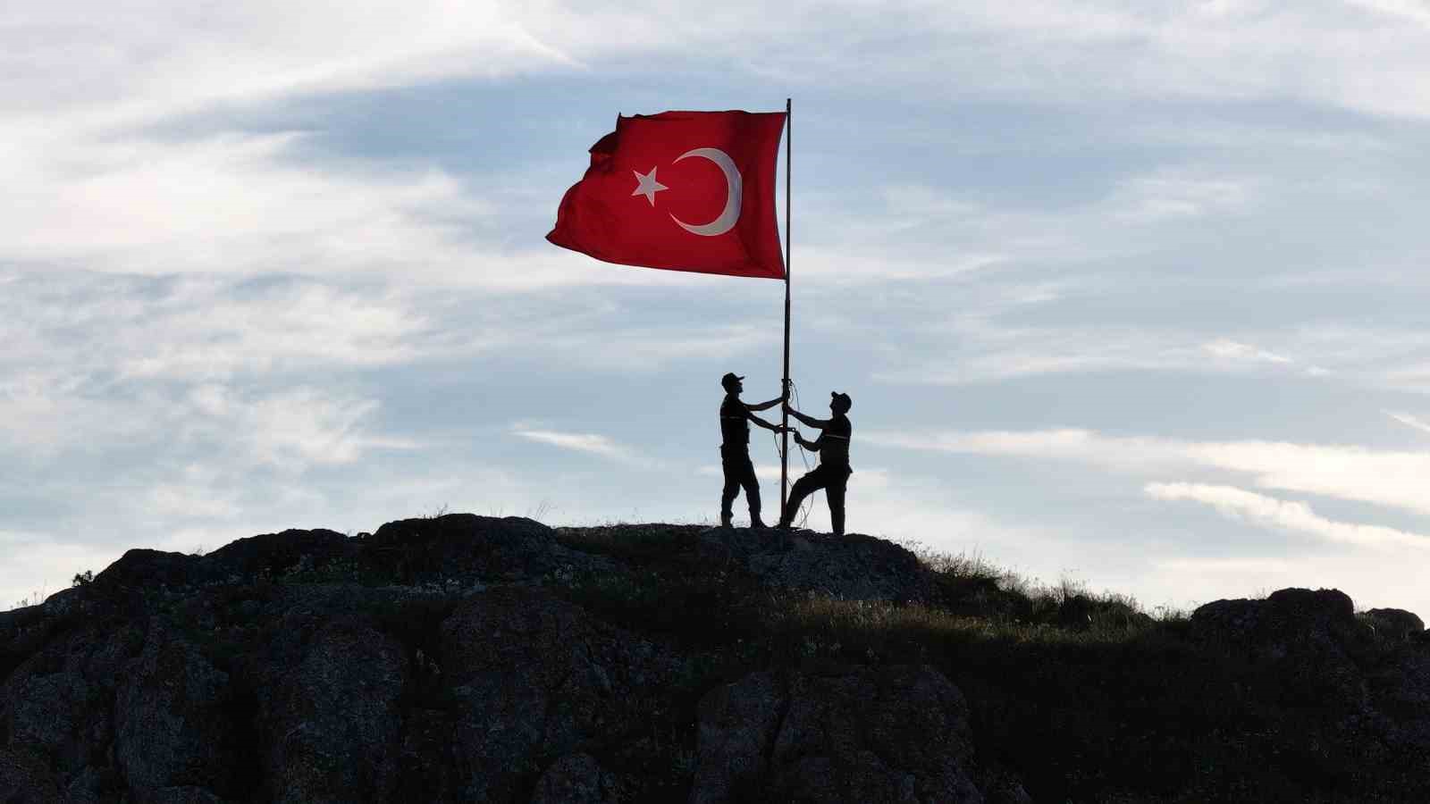 sivasta bu kalede 8 asirdir turkun bayragi dalgalaniyor 4 FhC4P7cC