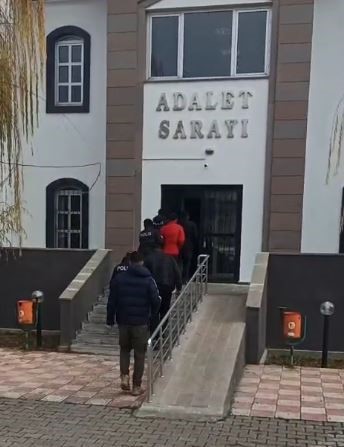 sivasta caldiklari kangal kopekleriyle kayseride yakalandilar 1 3CFOu81a