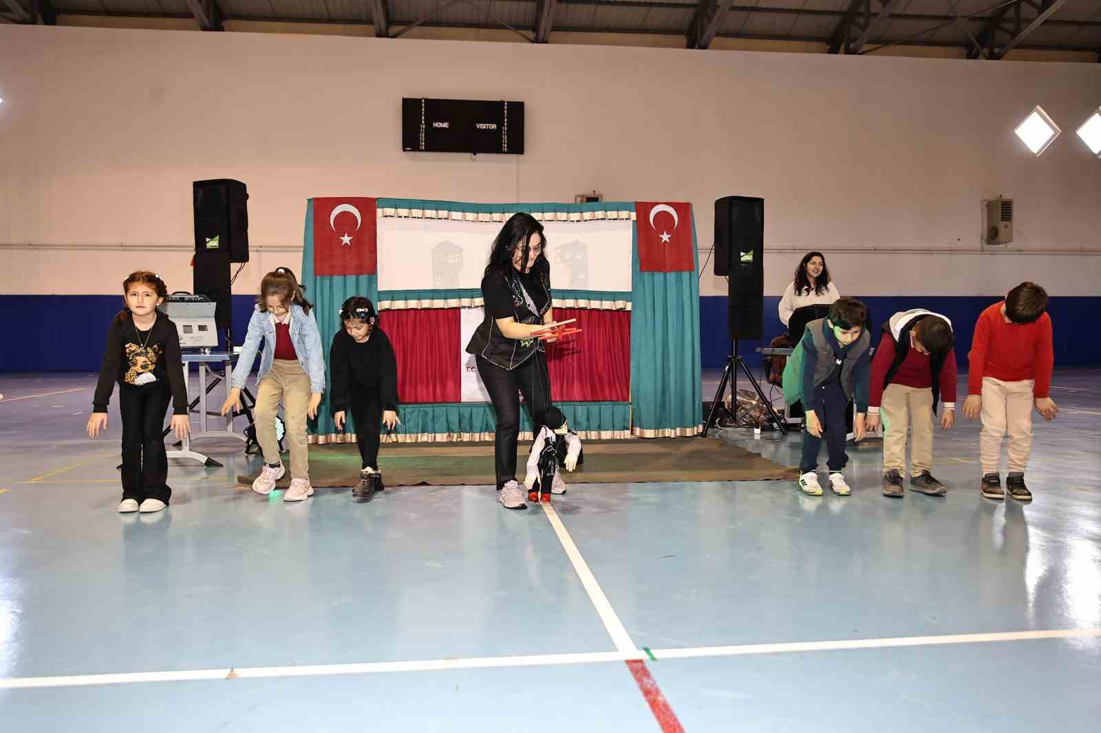 Sivas’ta çocuklar halk oyunlarıyla buluştu 6 sivasta cocuklar halk oyunlariyla bulustu 2 u8fOLhW6