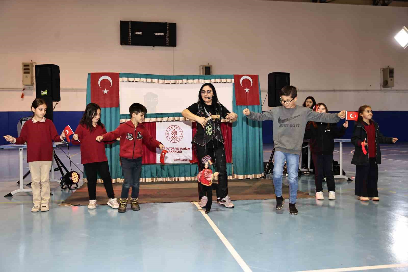 Sivas’ta çocuklar halk oyunlarıyla buluştu 8 sivasta cocuklar halk oyunlariyla bulustu 4 CpzUmWbY