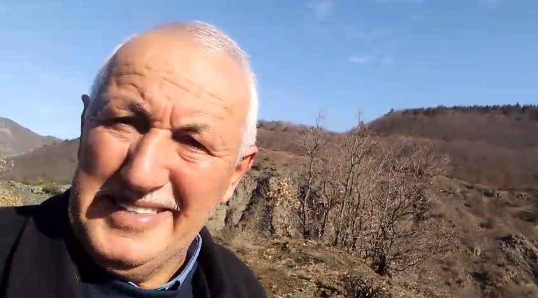 sivasta dag kecileri muhtarin cep telefonu kamerasina yakalandi 0 wyVIXE74