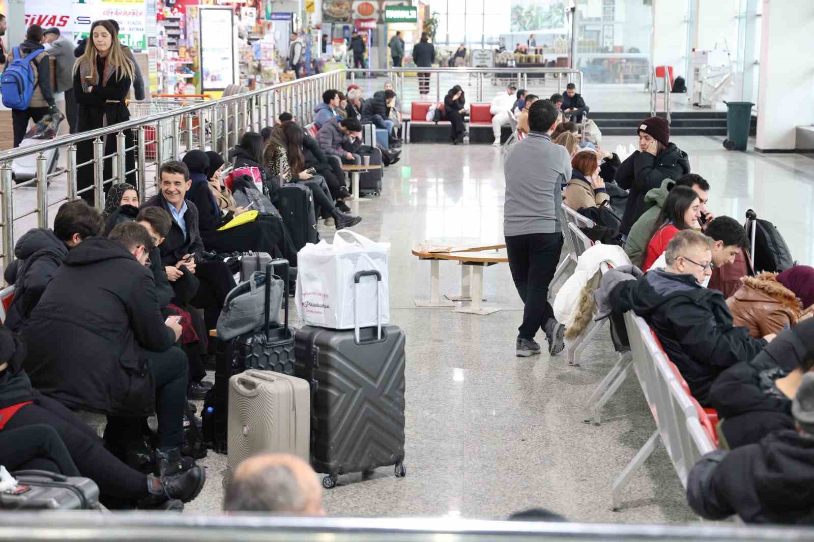 sivasta etkili olan kar hayati durma noktasina getirdi 5 v3Dc8UIk