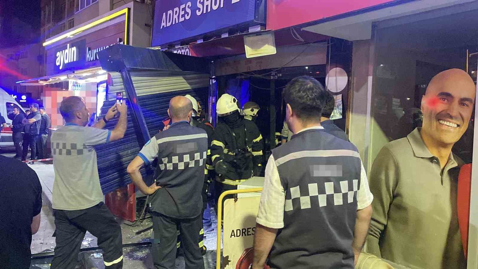 Sivas’ta gece yarısı korkutan patlama 5 sivasta gece yarisi korkutan patlama 1 5BWZ67Dr