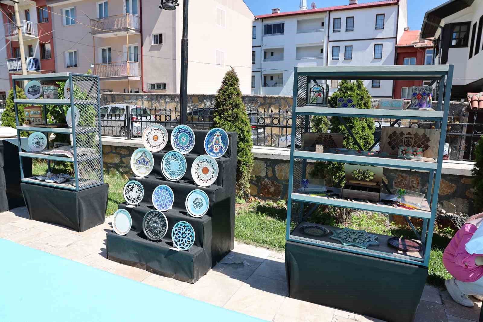 sivasta geleneksel el sanatlari tasarim ve uretimle gelecege tasiniyor 3 Em686OFv