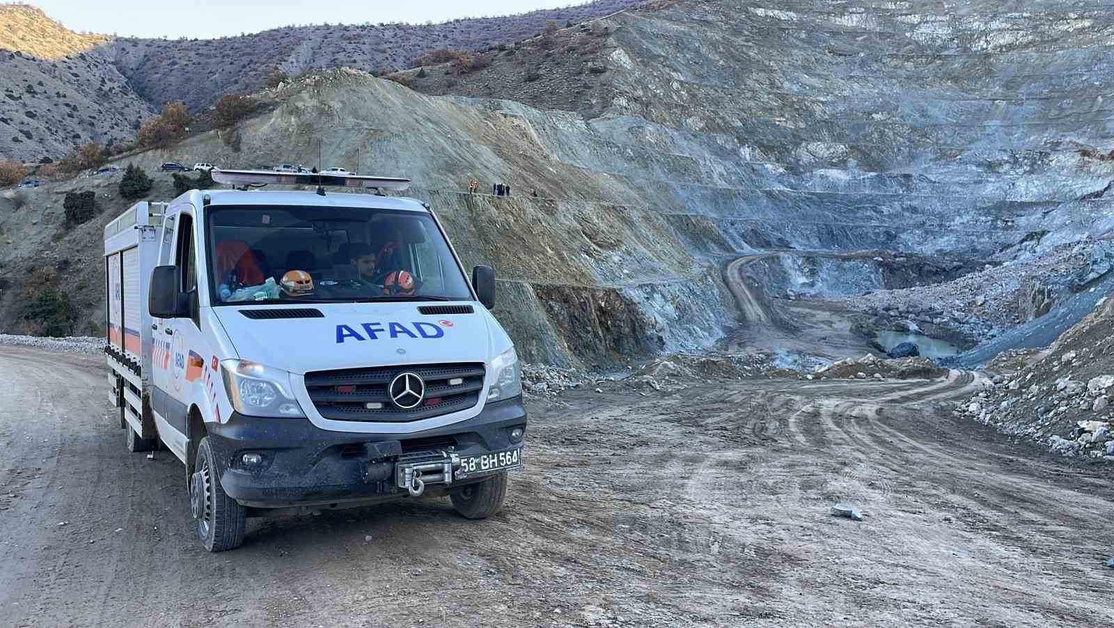 Sivas’ta göçük altında kalan şantiye müdürünün cansız bedenine, 28 gün sonra ulaşıldı 6 sivasta gocuk altinda kalan santiye mudurunun cansiz bedenine 28 gun sonra ulasildi 2 dmCz1zsT