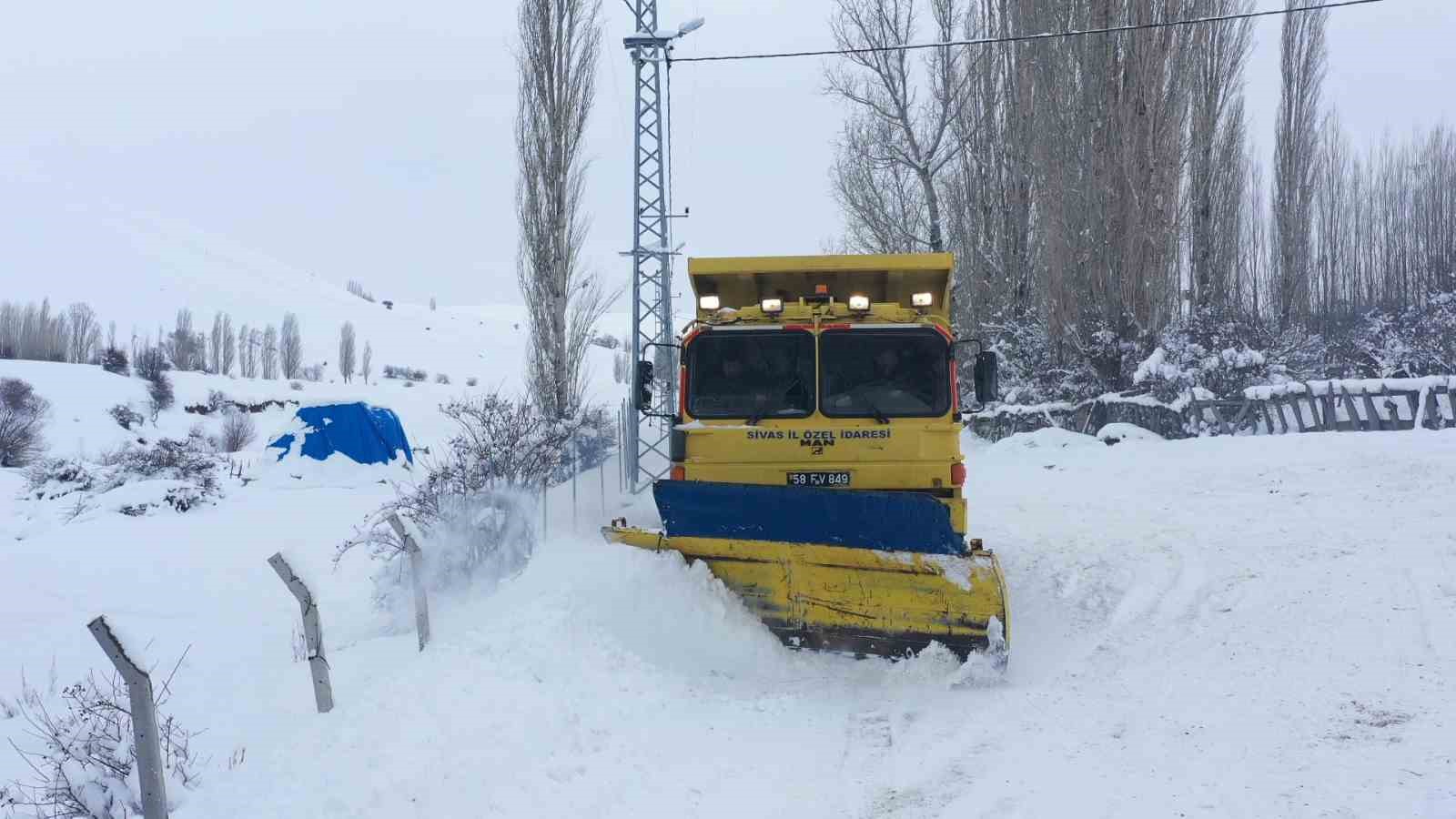 sivasta kar engeline takilan hasta icin ekipler seferber oldu 3 DmzFMrUm