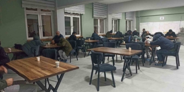 sivasta-kar-esareti-mahsur-kalan-700-kisi-okul-yurtlarina-yerlestirildi-fTfQg5Uc.jpg