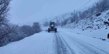 sivasta-kar-etkili-oldu-136-yerlesim-yerinin-yolu-kapandi-L6z2E1OF.jpg