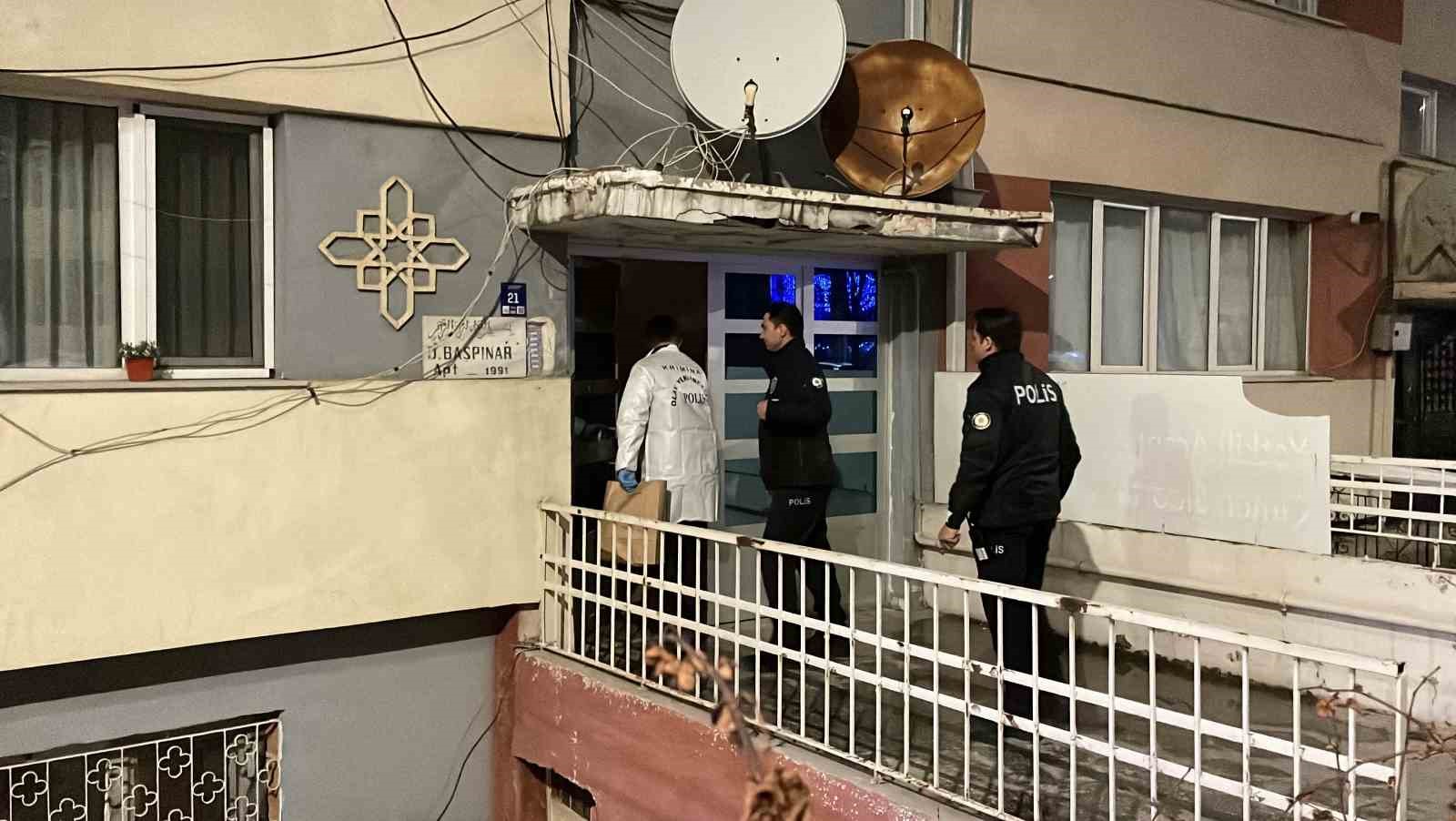 sivasta kardes cinayeti tartistigi agabeyini bicaklayarak oldurdu 4 BrwmPp54