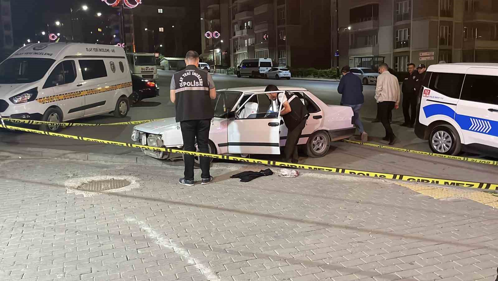 Sivas’ta kayınbaba damadını tabancayla vurdu: 1 yaralı 5 sivasta kayinbaba damadini tabancayla vurdu 1 yarali 1 5UWUZWYc