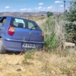 sivasta-kontrolden-cikan-otomobil-bariyerlere-carpti-4-yarali-xj3pvEtT.jpg