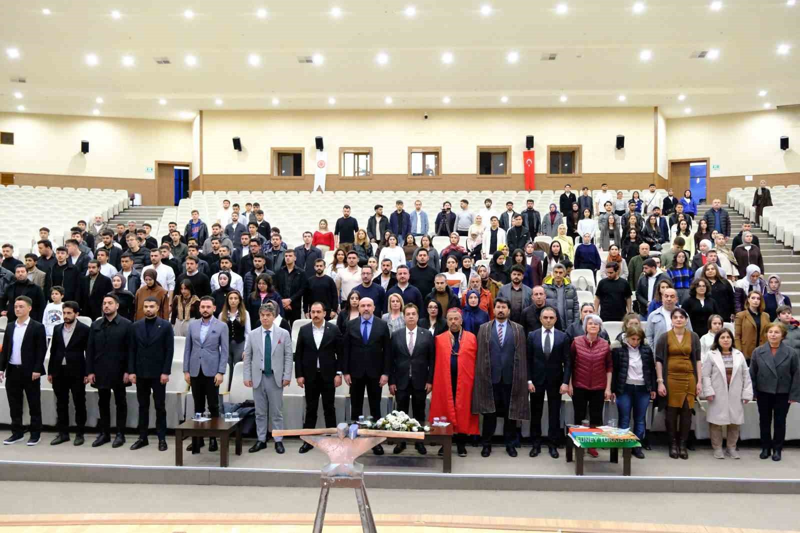 sivasta nevruz kutlamalarinda renkli goruntuler sahneye kurtlar cikti sahin havada uctu 4 ZpCrzV8R