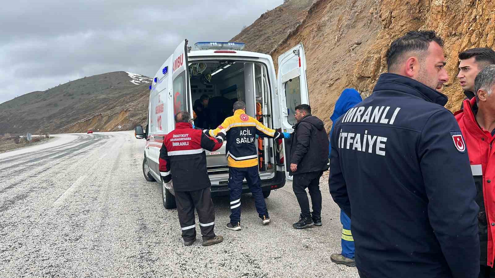 sivasta otomobil takla atti 3 kisi yaralandi 2