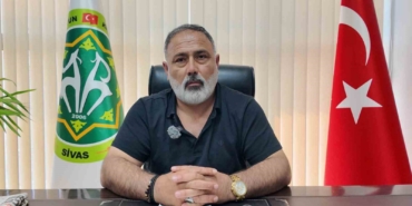 sivasta-resmi-izinli-ilk-yabanci-cobanlar-goreve-basladi-6sqr3LpB.jpg