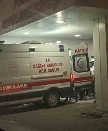 sivasta-sozlu-tartisma-silahli-kavgaya-dondu-1-agir-yarali-rJ2YYEnc.jpg