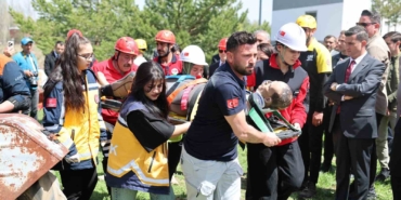 sivasta-tatbikatlar-gercegini-aratmadi-xKX5xRVp.jpg