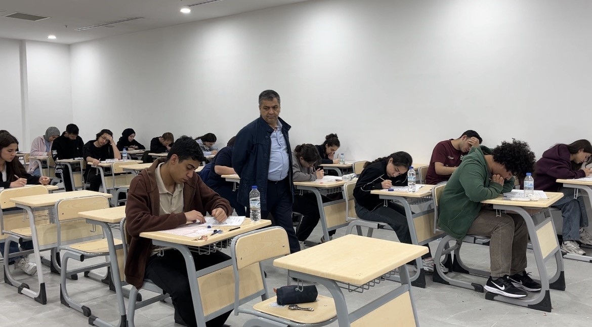 sivasta universite adaylari sinav heyecanini prova ile attilar 1 aVXBDhP8