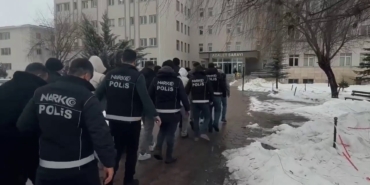 sivasta-zehir-tacirlerine-operasyon-7-kisi-tutuklandi-xTbaEpeW.jpg