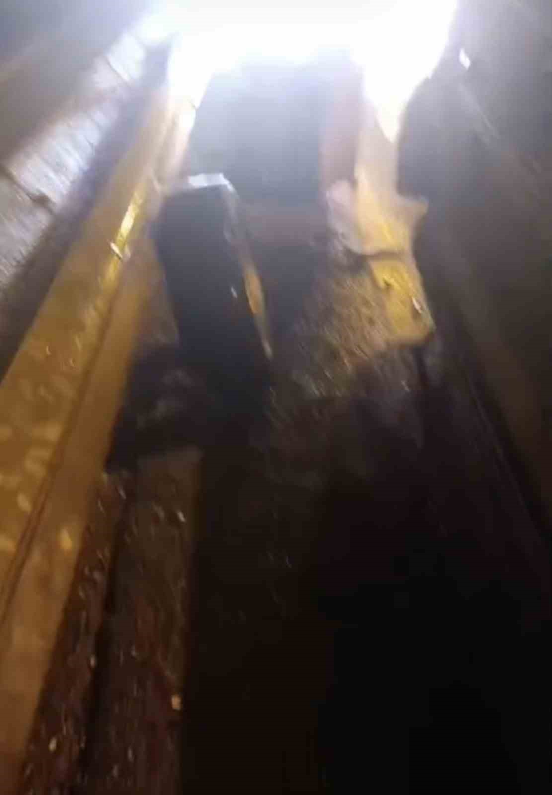 siverek diyarbakir yolunda derin cukur onlarca aracta hasar olusturdu 2 srjudpr9