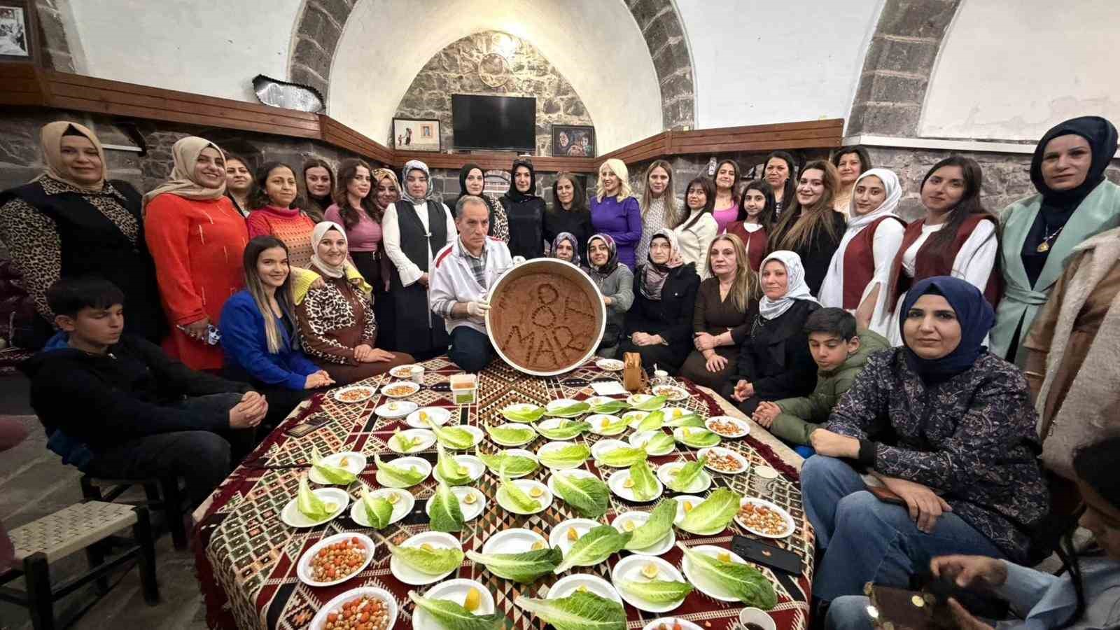 siverekte 8 mart dunya kadinlar gunu etkinlikle kutlandi 6 OYmJ9KfA
