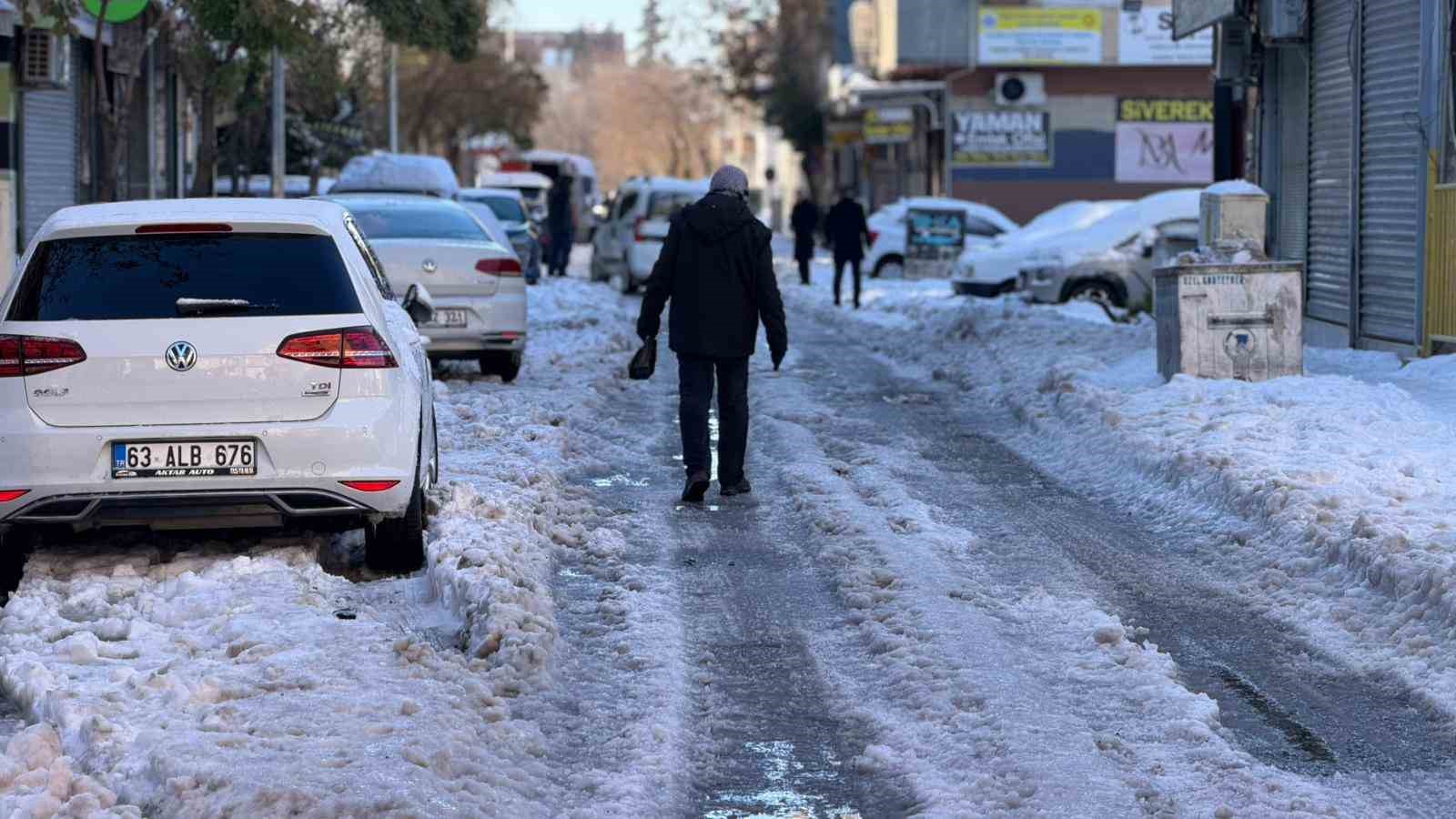 siverekte buz ve kar hayati durdurdu 2 6ahukJF9