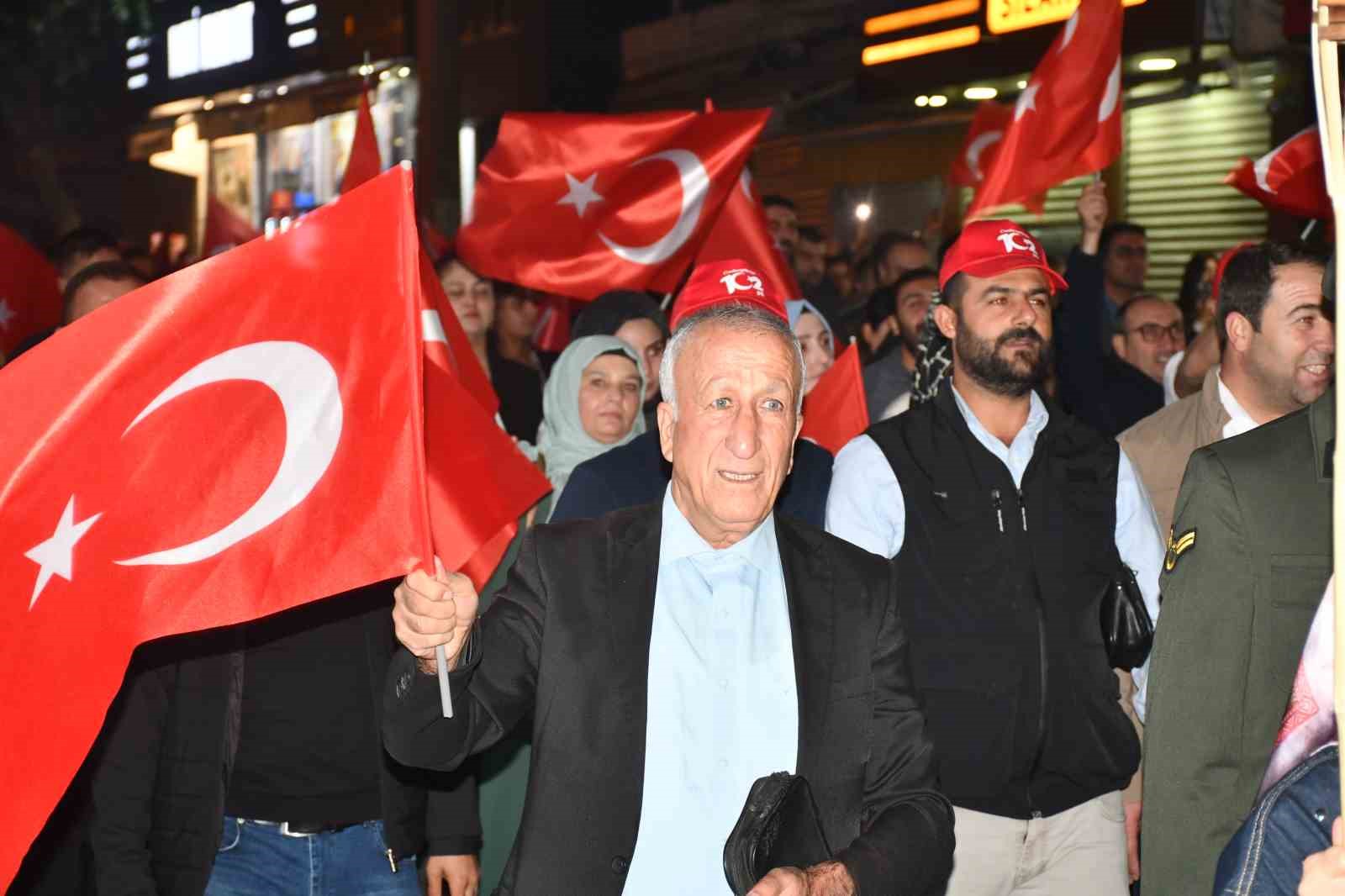 siverekte fener alayi yuruyusu duzenlendi 3 y4hLJEl4