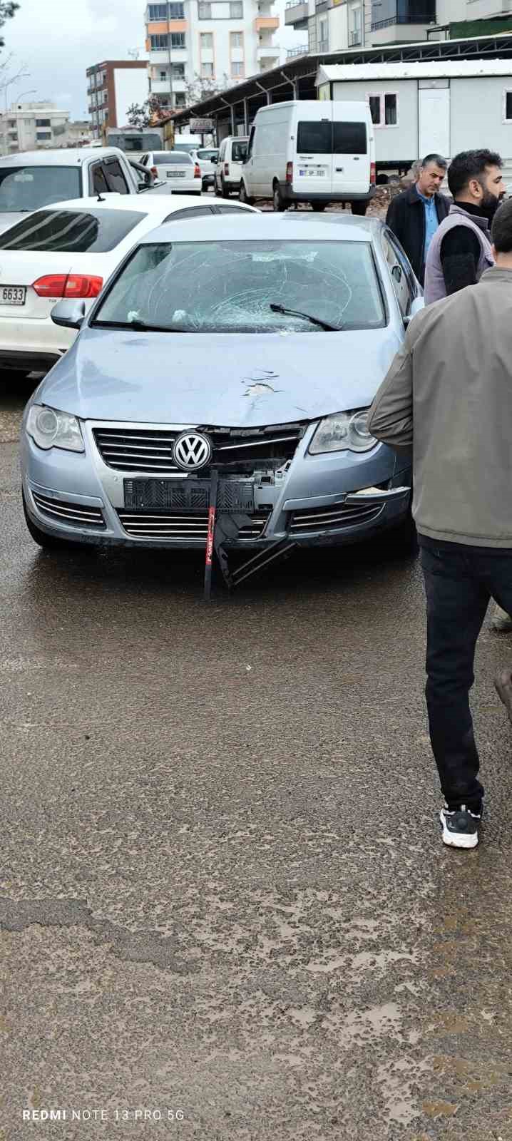 siverekte otomobilin carptigi 14 yasindaki cocuk agir yaralandi 2 zB4vmfVF