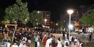 siverekte-sicak-yaz-aksamlarinda-sira-gecesi-etkinligi-TqMWlXkn.jpg