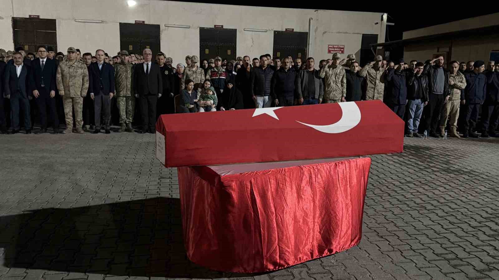 siverekte trafik kazasi 1 uzman cavus hayatini kaybetti 6 LOsNnBVT