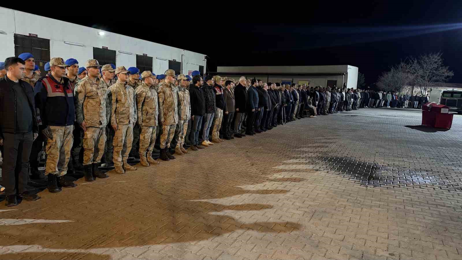 siverekte trafik kazasi 1 uzman cavus hayatini kaybetti 7 qE7YfUHV