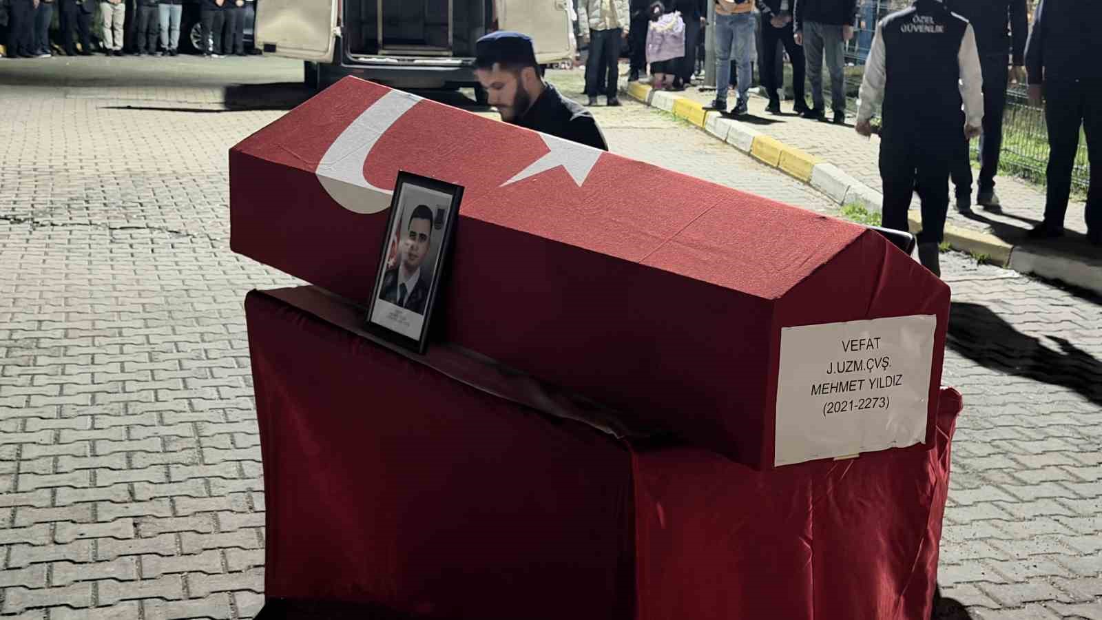 siverekte trafik kazasi 1 uzman cavus hayatini kaybetti 8 sNEwrKLr