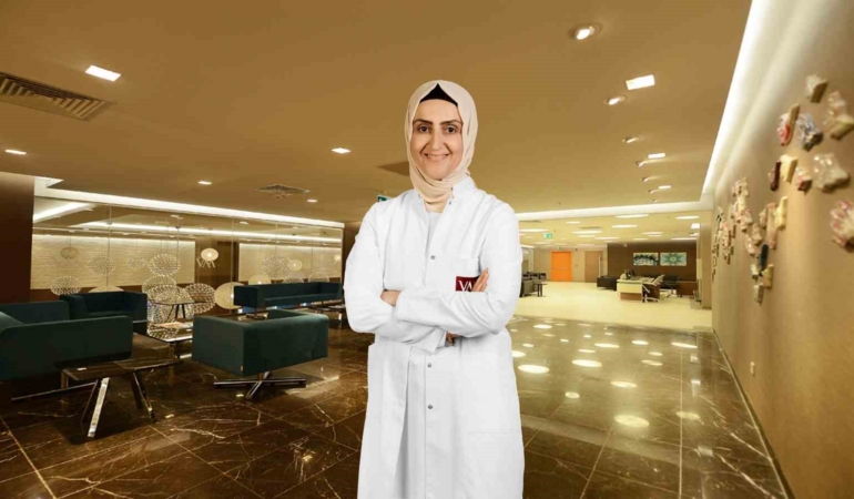 skolyoz-ergenlikte-hizla-ilerleyebiliyor-jQj9KnEF.jpg