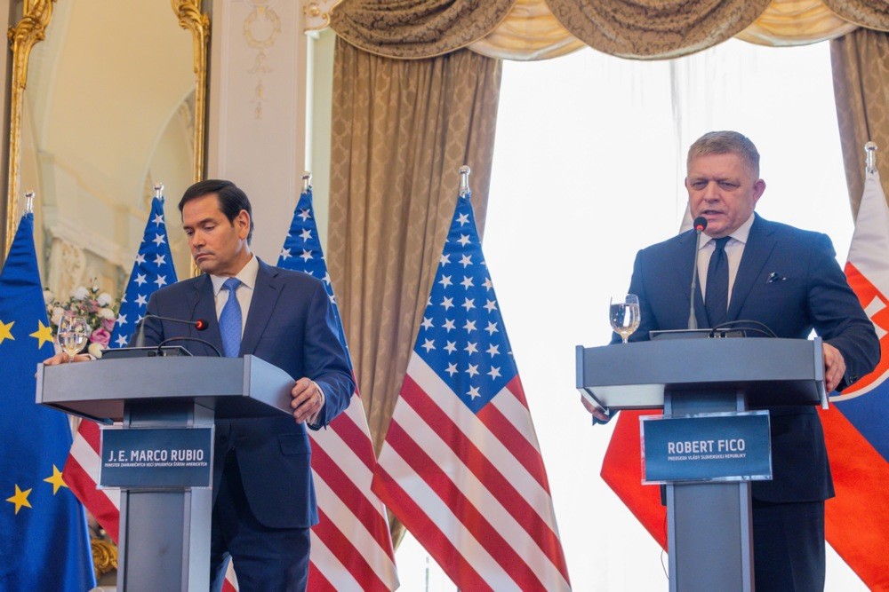 slovakya basbakani fico ukrayna rusya savasi istanbulda masada bir anlasma hazirdi ve savas bitebilirdi fakat vHYO2YH8
