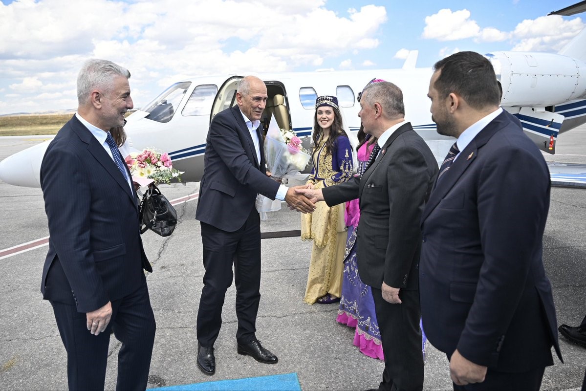 Slovakya Cumhurbaşkanı Pellegrini ve Slovenya Başbakanı Jansa Ankara’da 7 slovakya cumhurbaskani pellegrini ve slovenya basbakani jansa ankarada 3 N7s3A9ez
