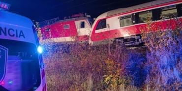 slovakyada-meydana-gelen-tren-kazasinin-bilancosu-netlesmeye-basladi-en-az-18-yarali-2HigNtrC.jpg