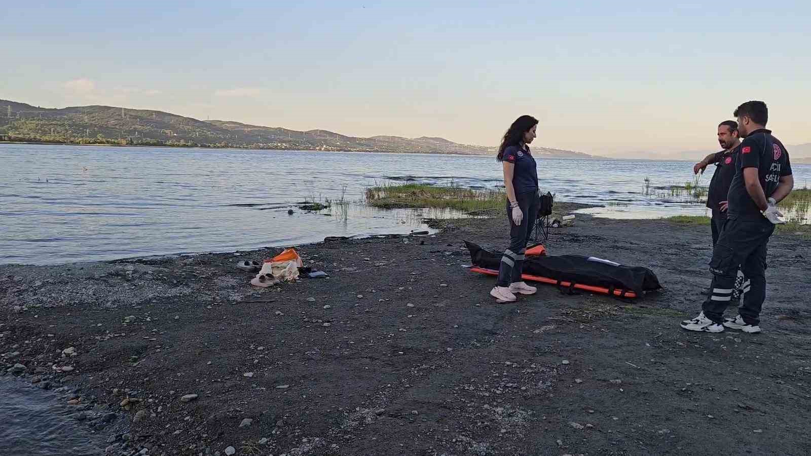 Şnorkel ve deniz gözlüğüyle girdiği sudan cansız bedeni çıktı 6 snorkel ve deniz gozluguyle girdigi sudan cansiz bedeni cikti 2 6qjirnL1