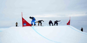 snowboardun-yildizlari-ergan-daginda-bulustu-PZMQNczi.jpg