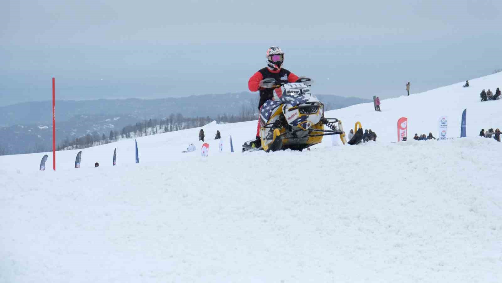 snx turkiye dunya kar motosikleti sampiyonasi rizede basladi 8 mr2ShdSt