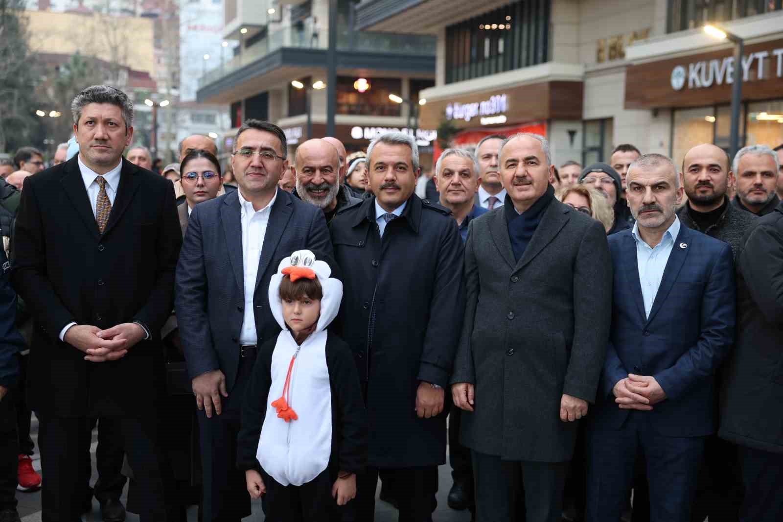 snx turkiye dunya kar motosikleti sampiyonasinin acilis seremonisi rizede gerceklestirildi 7 QKMSALHc